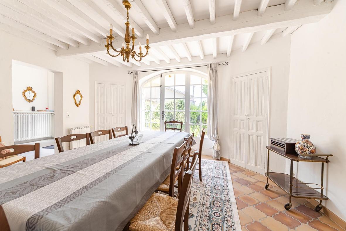 Maison De Maitre 230M² En Plein Coeur Du Village Camps-la-Source Kültér fotó