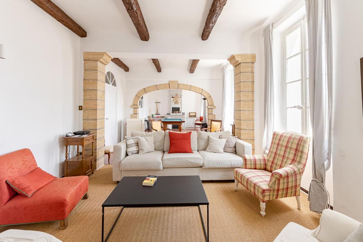 Maison De Maitre 230M² En Plein Coeur Du Village Camps-la-Source Kültér fotó