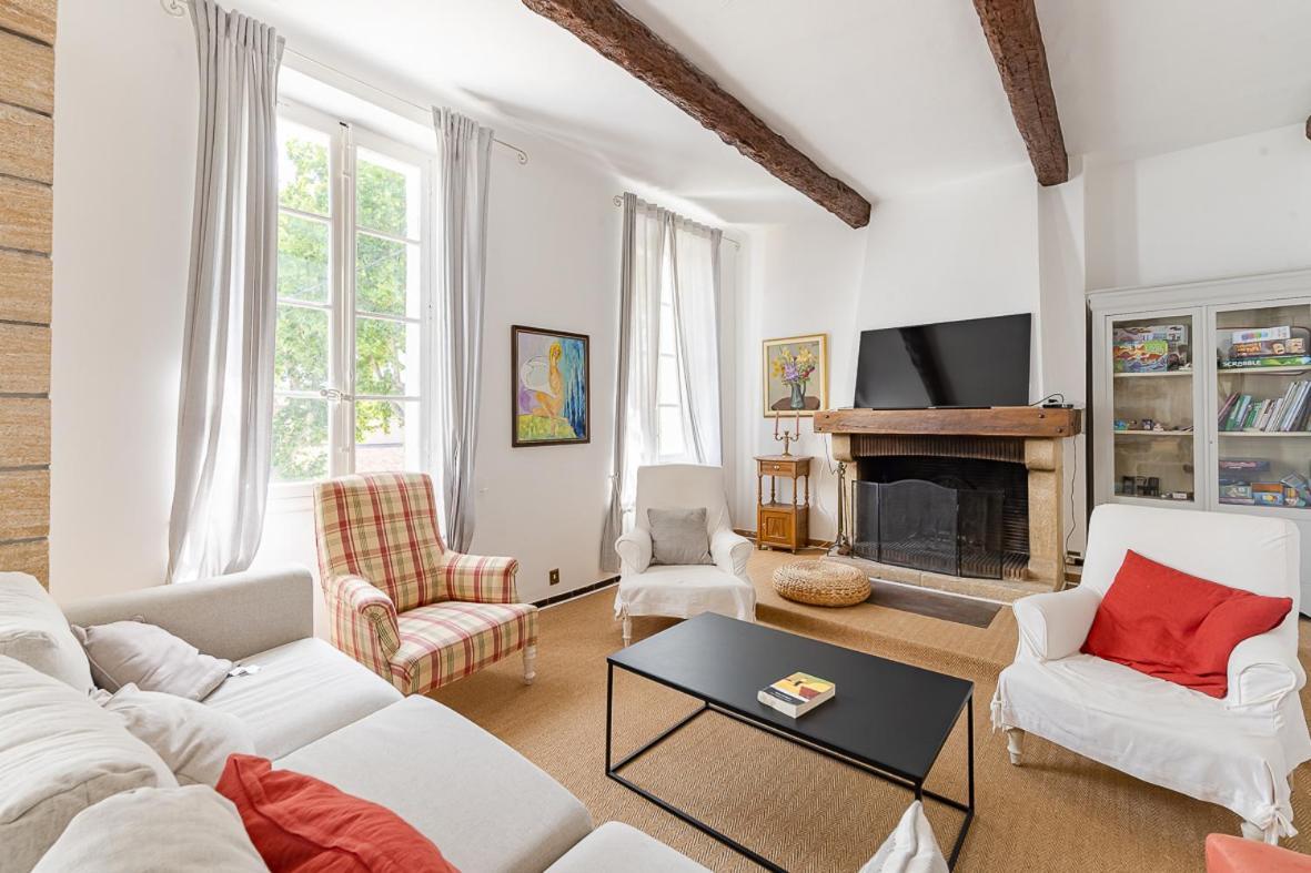 Maison De Maitre 230M² En Plein Coeur Du Village Camps-la-Source Kültér fotó