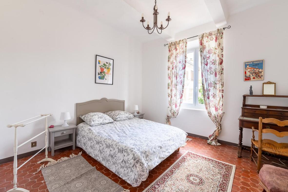 Maison De Maitre 230M² En Plein Coeur Du Village Camps-la-Source Kültér fotó