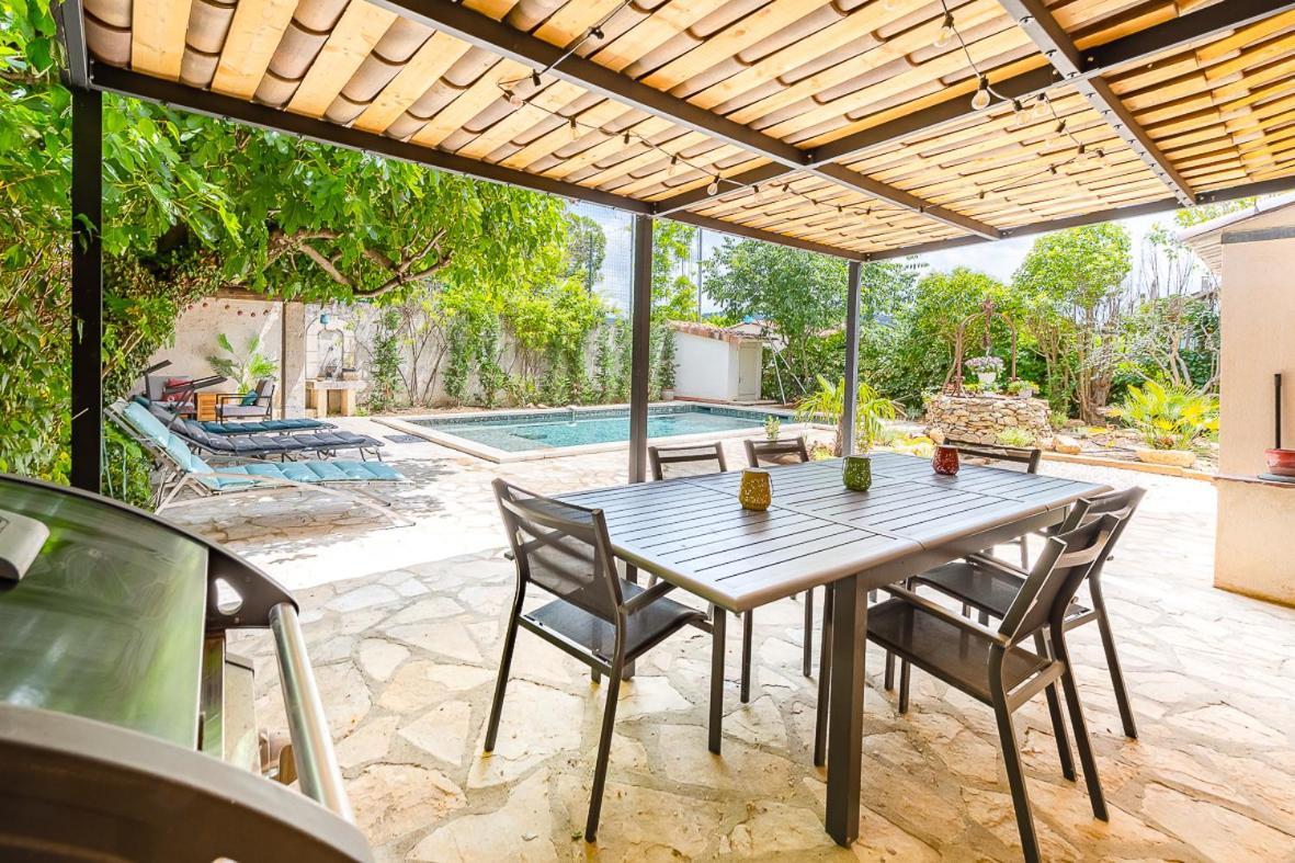 Maison De Maitre 230M² En Plein Coeur Du Village Camps-la-Source Kültér fotó